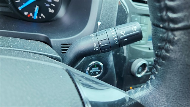 Vehicle image 29 of 32