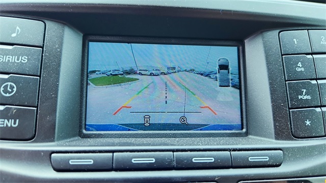 Vehicle image 14 of 32