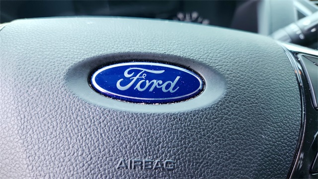 Vehicle image 31 of 32