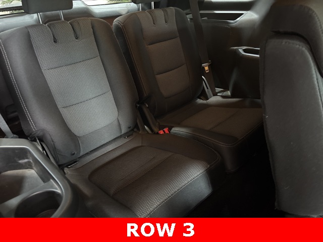Vehicle image 21 of 39
