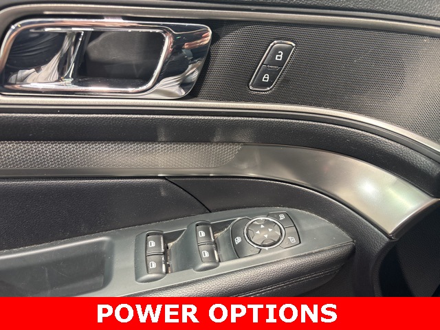 Vehicle image 19 of 39