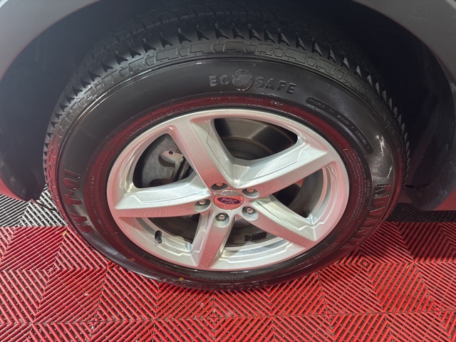 Vehicle image 24 of 39