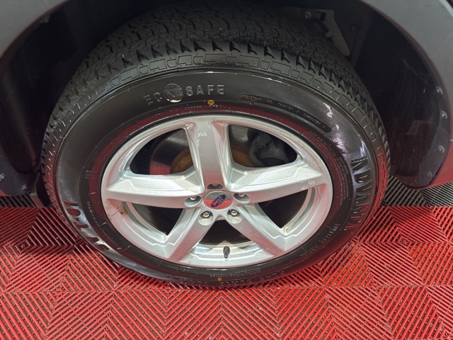 Vehicle image 25 of 39