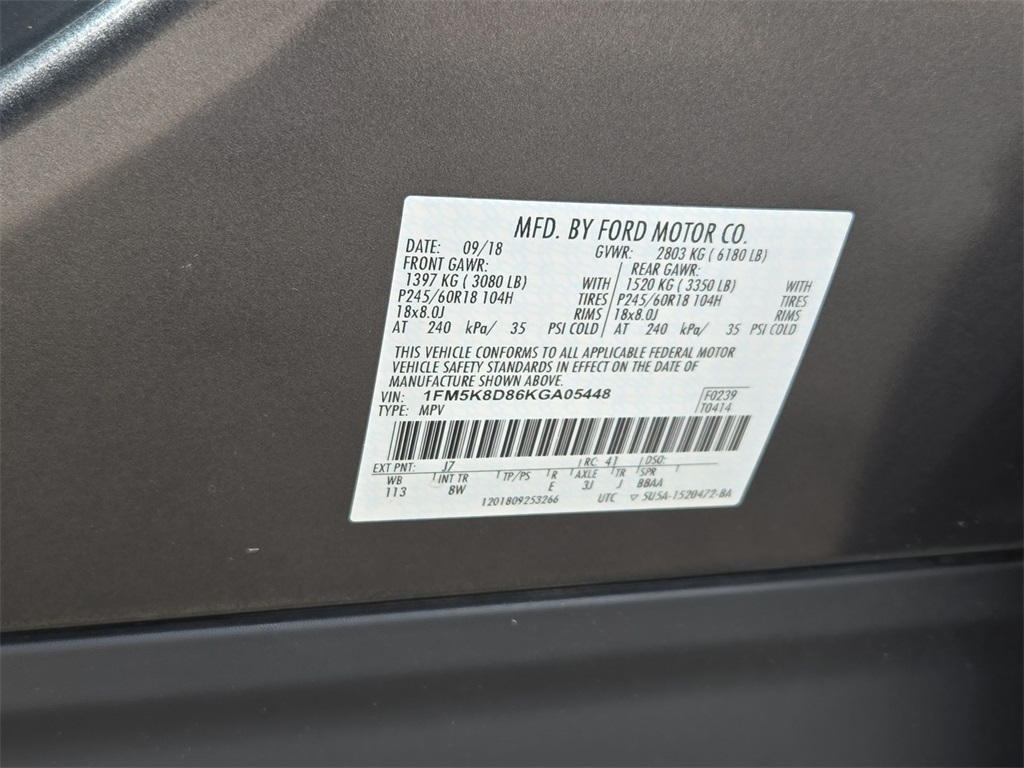 Vehicle image 35 of 40