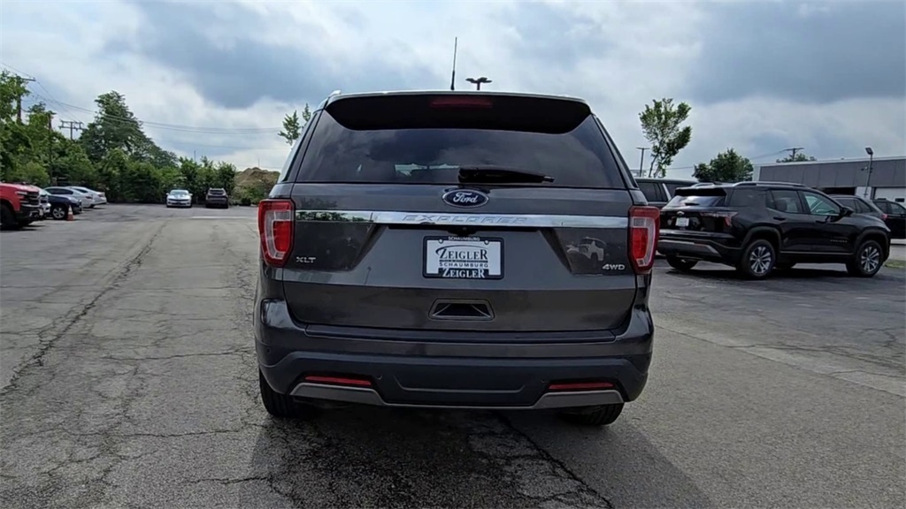 Vehicle image 7 of 40