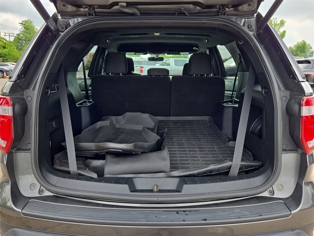 Vehicle image 12 of 40