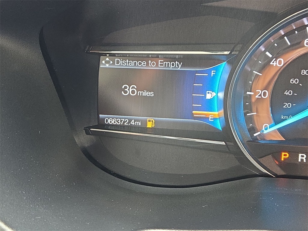 Vehicle image 26 of 40