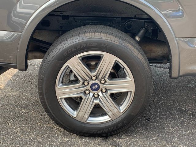 Vehicle image 11 of 50