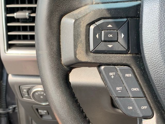 Vehicle image 25 of 50