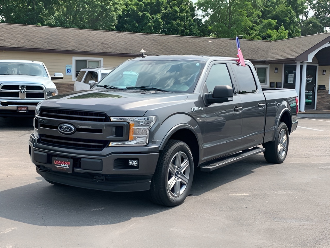Vehicle image 43 of 50