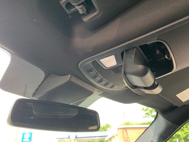 Vehicle image 38 of 50