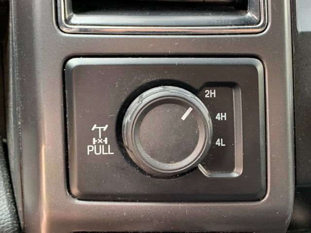 Vehicle image 35 of 50