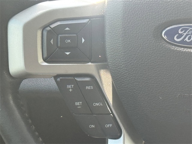 Vehicle image 24 of 31