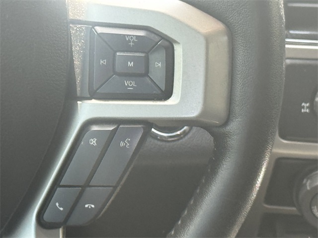Vehicle image 25 of 31
