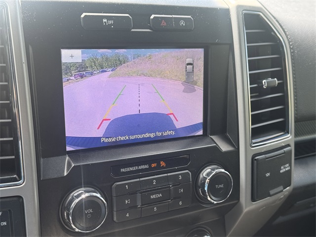 Vehicle image 28 of 31