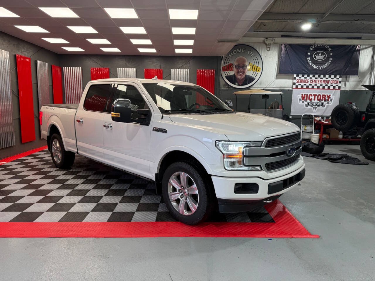 2019 Ford F-150 Platinum Image 3 of 38