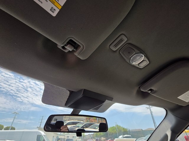 Vehicle image 21 of 44