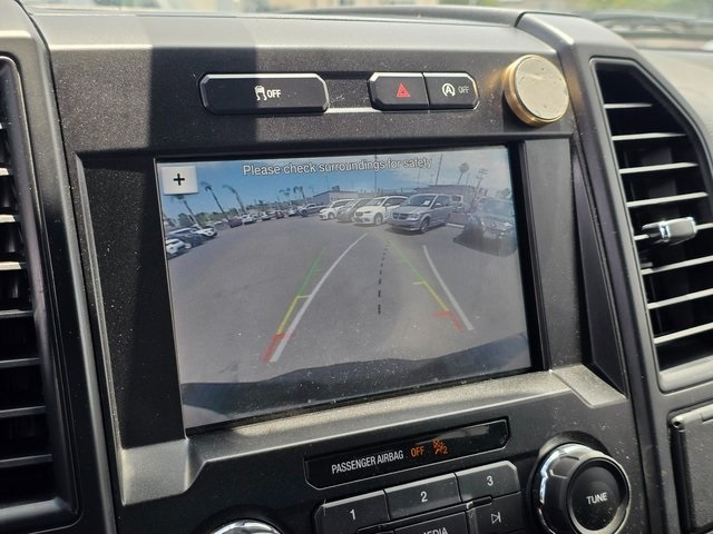 Vehicle image 25 of 44