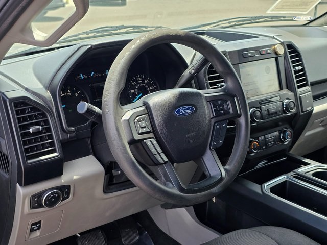 Vehicle image 18 of 44