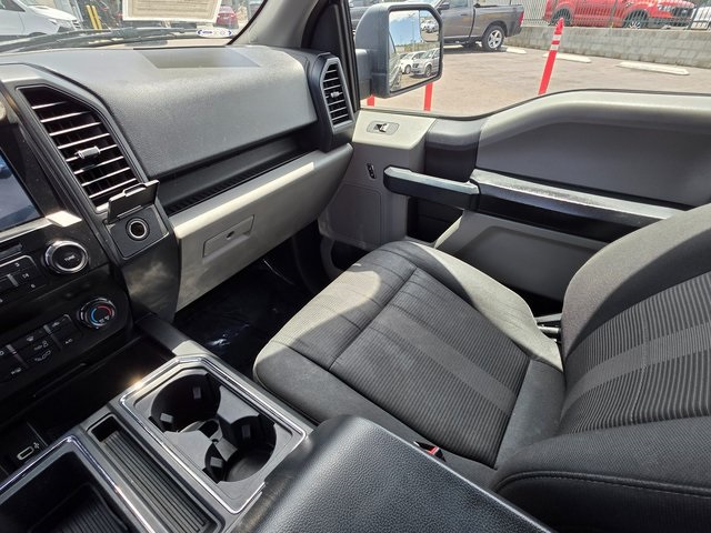 Vehicle image 22 of 44
