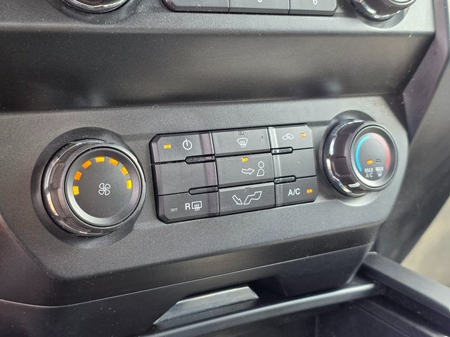 Vehicle image 36 of 44
