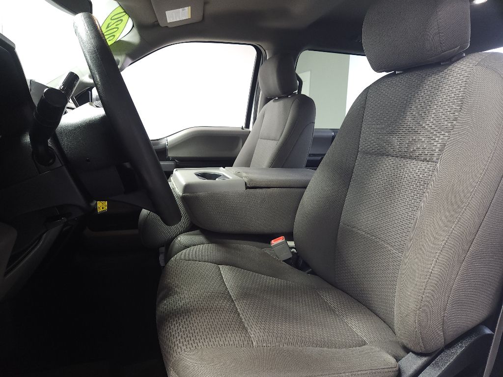 2019 Ford F-150 XLT Image 9 of 16