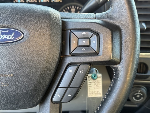 Vehicle image 30 of 33