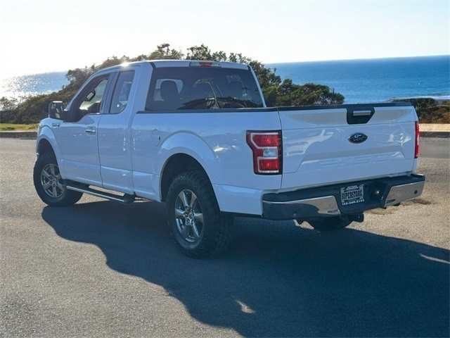 Vehicle image 7 of 33