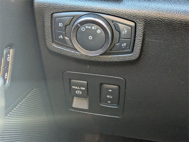 2019 Ford F-150 XLT Image 27 of 34