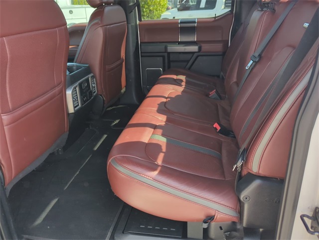 Vehicle image 12 of 27