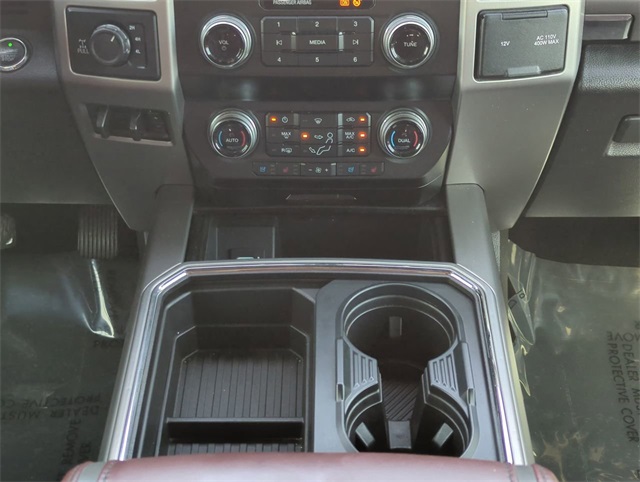 Vehicle image 17 of 27