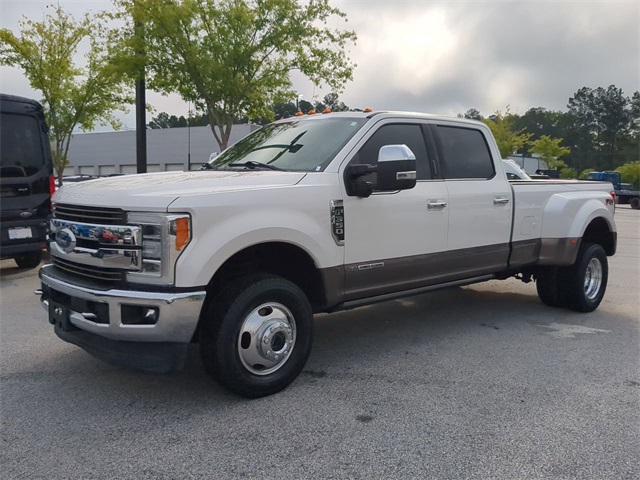 Vehicle image 1 of 32