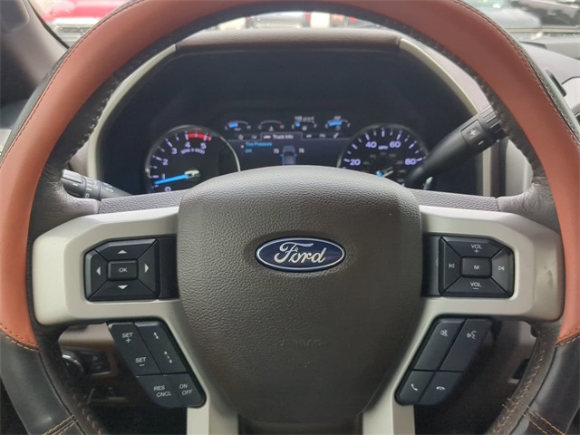 Vehicle image 29 of 32