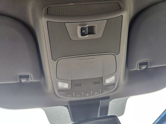 Vehicle image 47 of 58