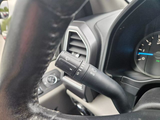 Vehicle image 52 of 58