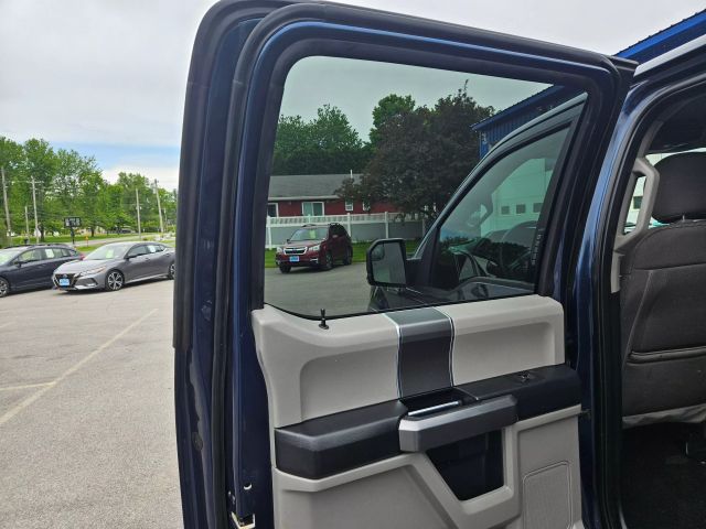 Vehicle image 23 of 58