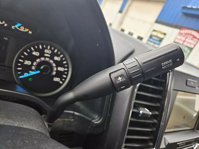 Vehicle image 51 of 58