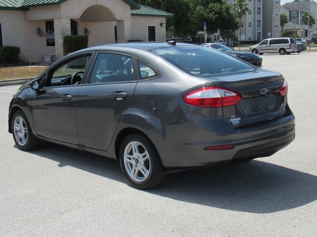 Vehicle image 12 of 35