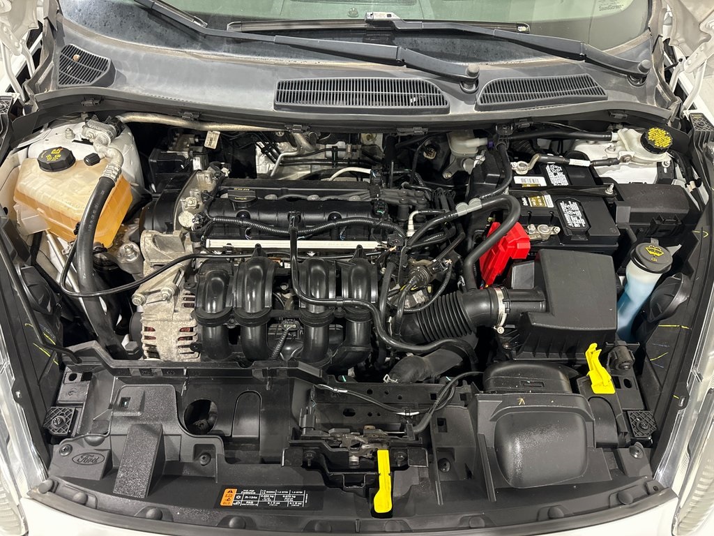 Vehicle image 7 of 40