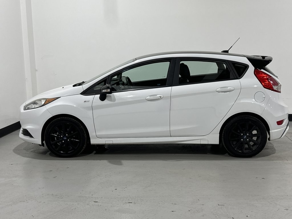 Vehicle image 6 of 40