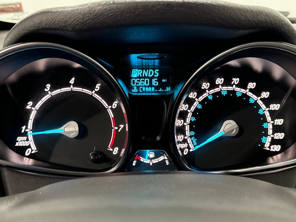 Vehicle image 18 of 40