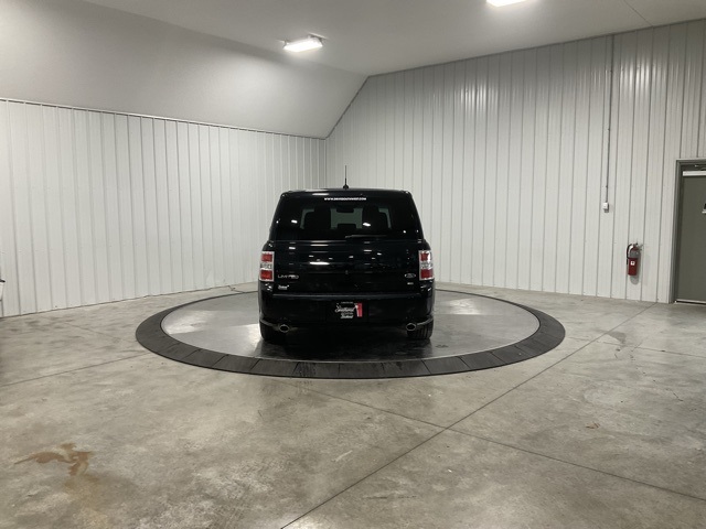 Vehicle image 5 of 37