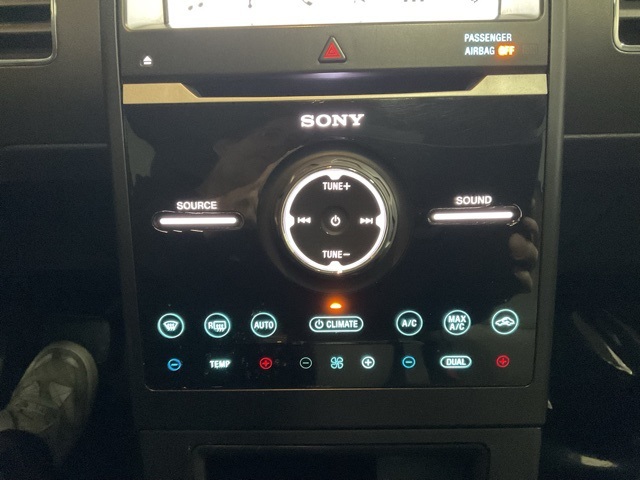 Vehicle image 16 of 37