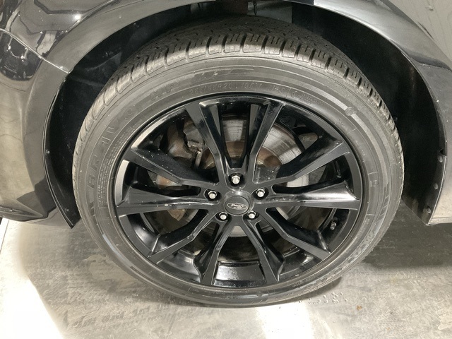 Vehicle image 9 of 37