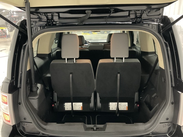 Vehicle image 36 of 37