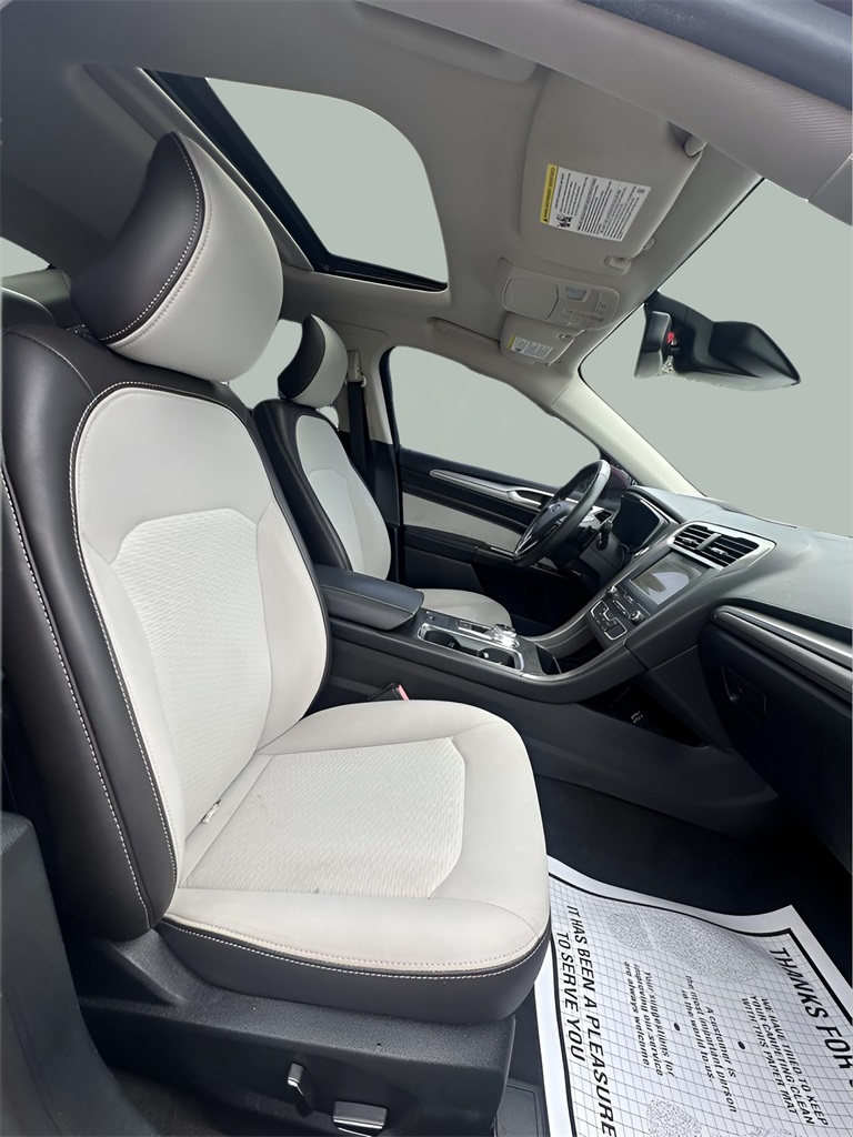 2019 Ford Fusion SE Image 22 of 32