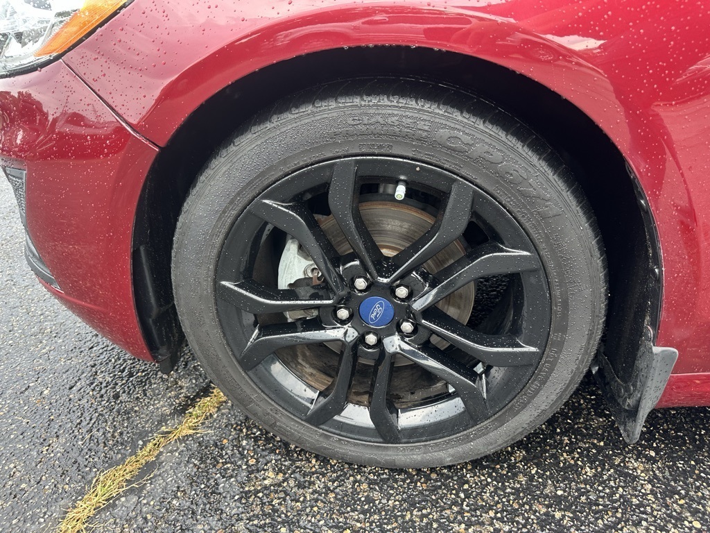 2019 Ford Fusion SE Image 11 of 32