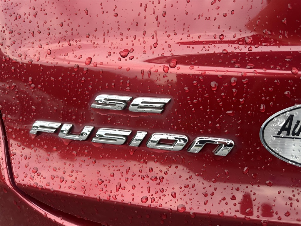 2019 Ford Fusion SE Image 24 of 32