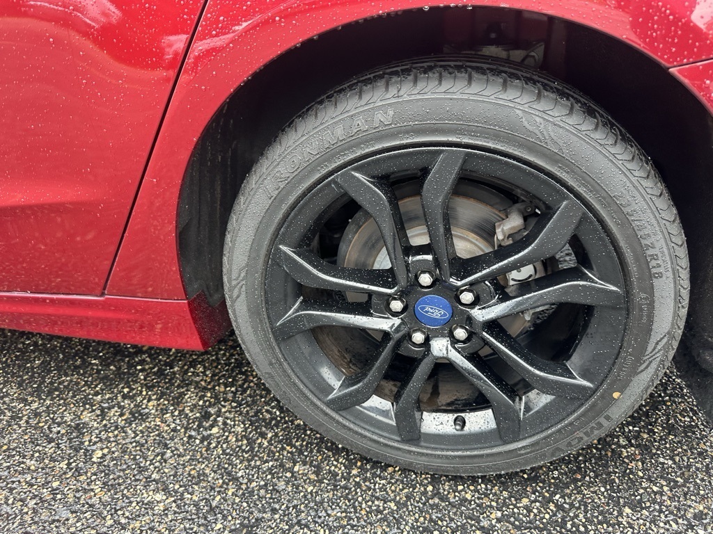 2019 Ford Fusion SE Image 9 of 32