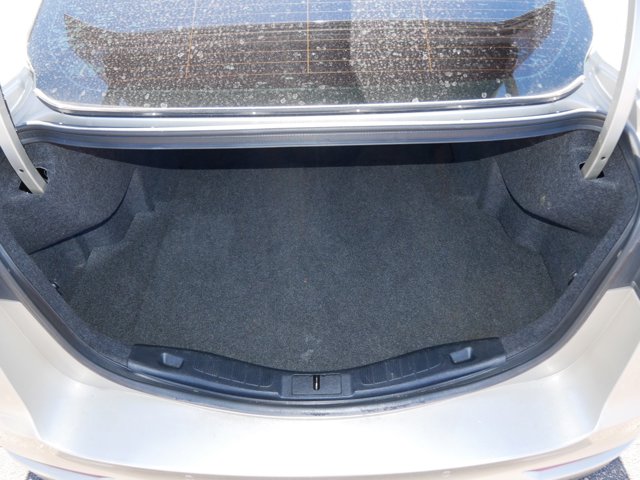 2019 Ford Fusion SE Image 10 of 36